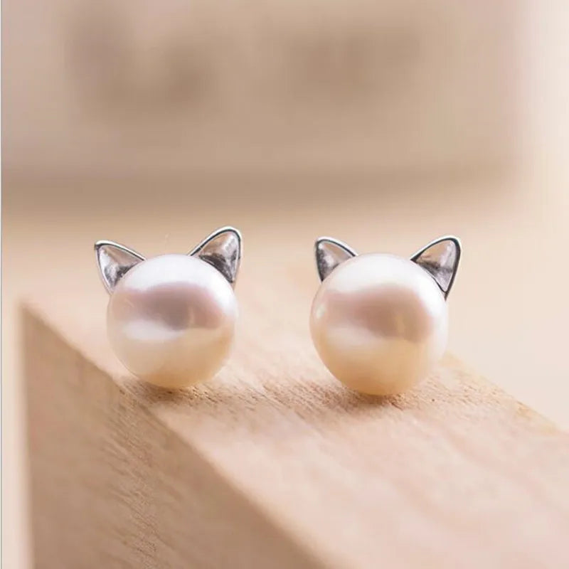 Sterlingsilver kattpärlörhängen – eleganta kattmotivörhängen med pärla