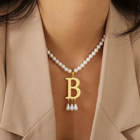 A-Z Lyxigt pärlhalsband med initialer