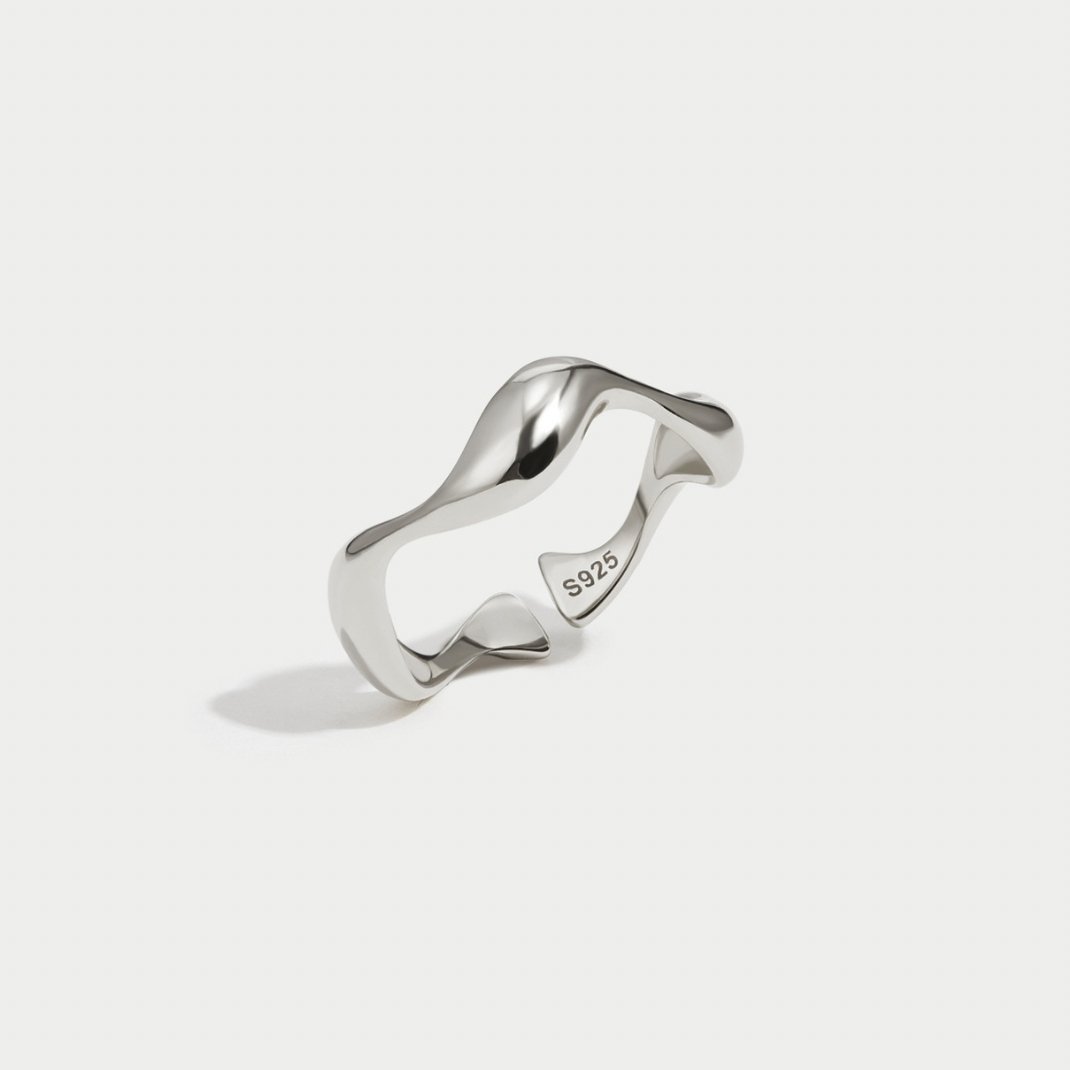 Waves – stilren, minimalistisk ring