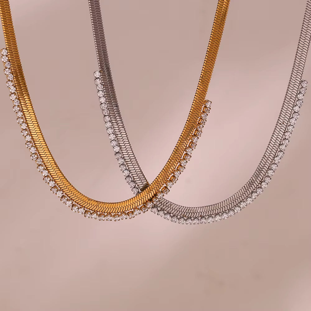 18K-diamantfiskbenskedja halsband