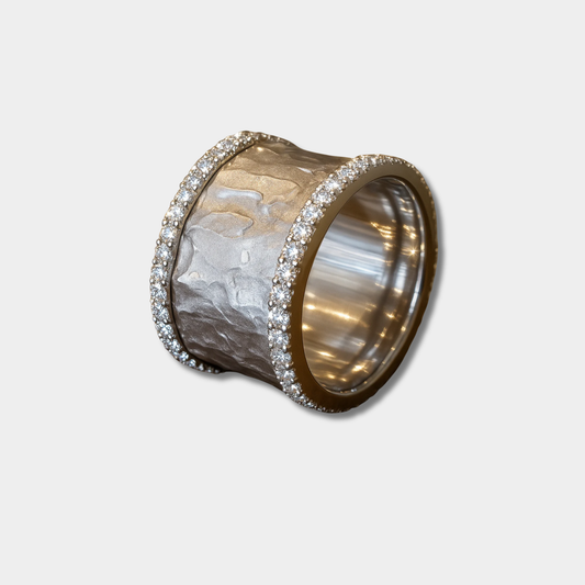 Viktoria – vintage silverfärgad kubisk zirkonring, elegant statement-smycke