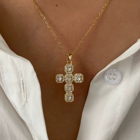 Halsband med diamantkorslänk