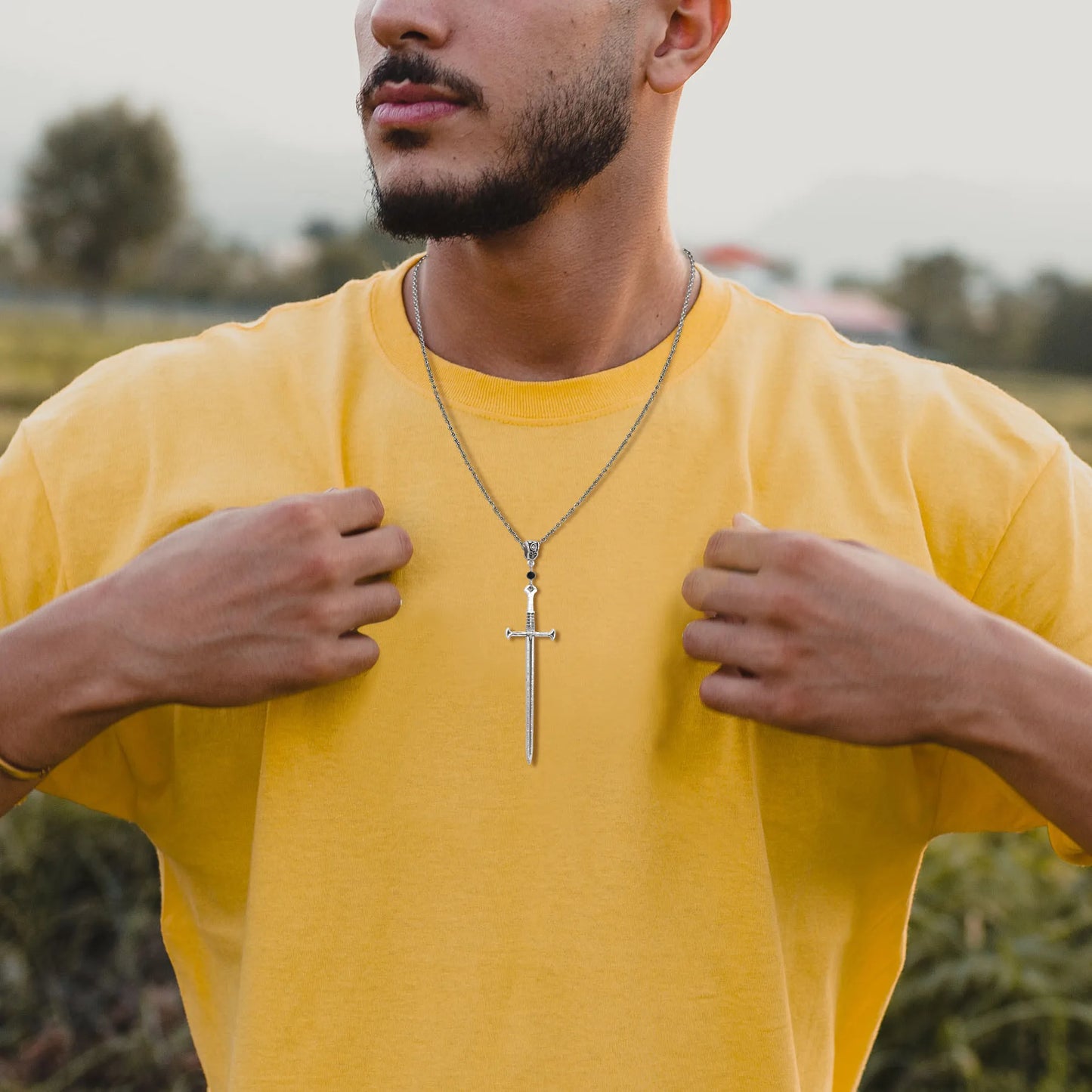 Svärdskors Halsband