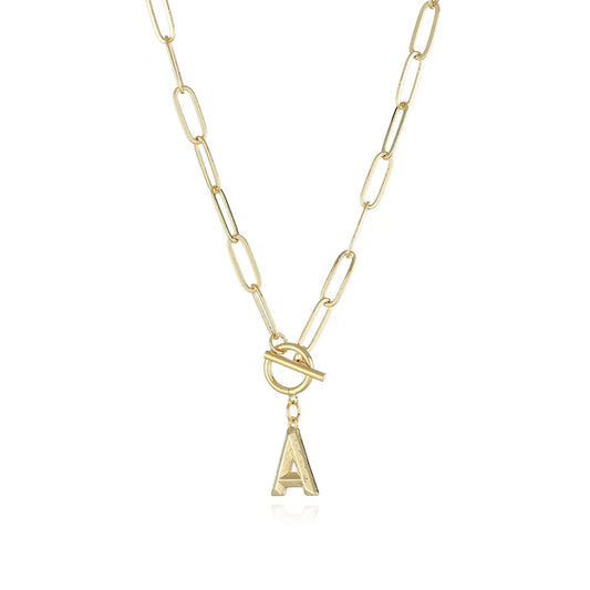 Halsband med A-Ö initialbokstav i paperclip-kedja med toggle-lås
