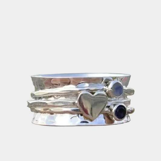 Isabella – Elegant silverring med roterande hjärta