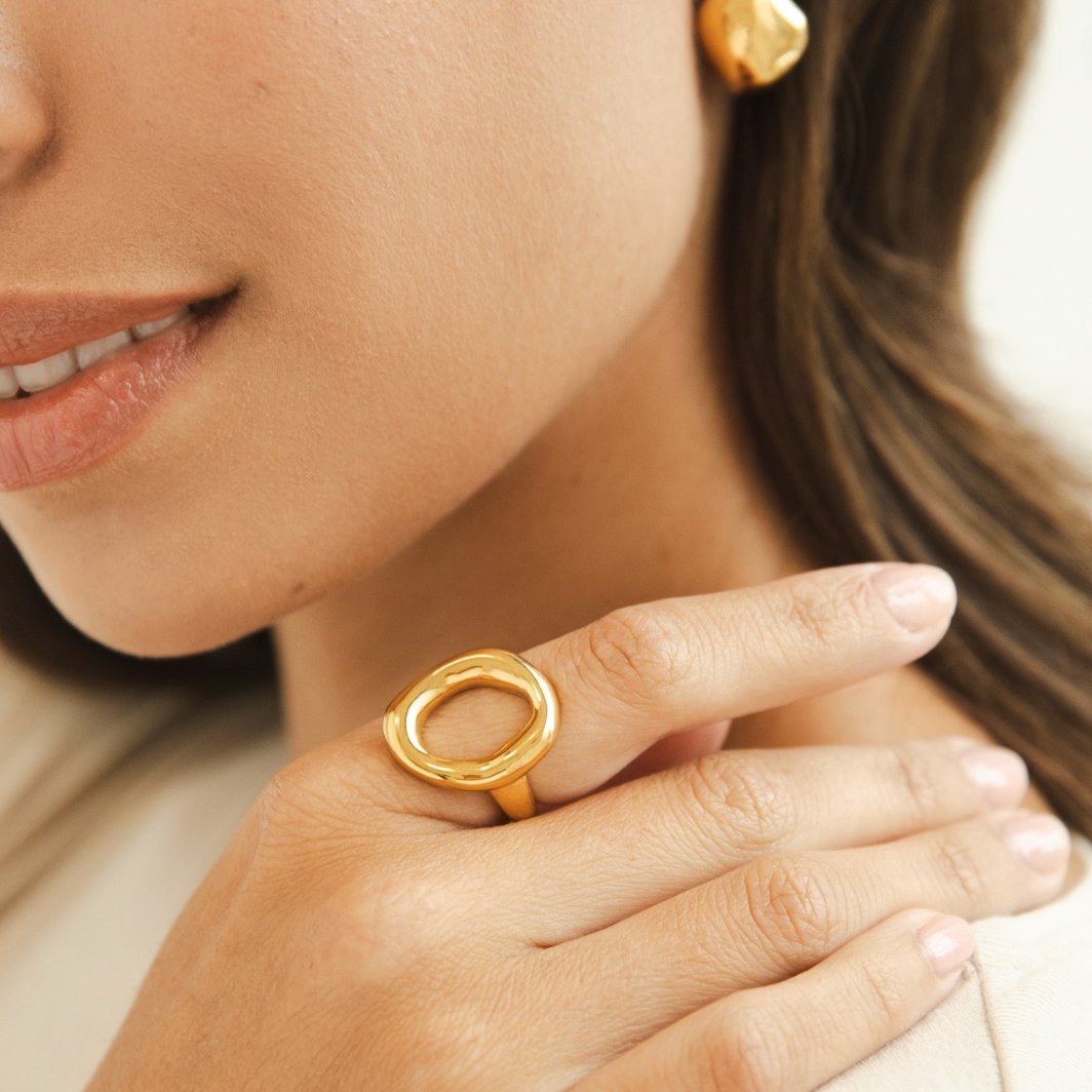 Vina Smältguldring – Elegant guldring med smält finish